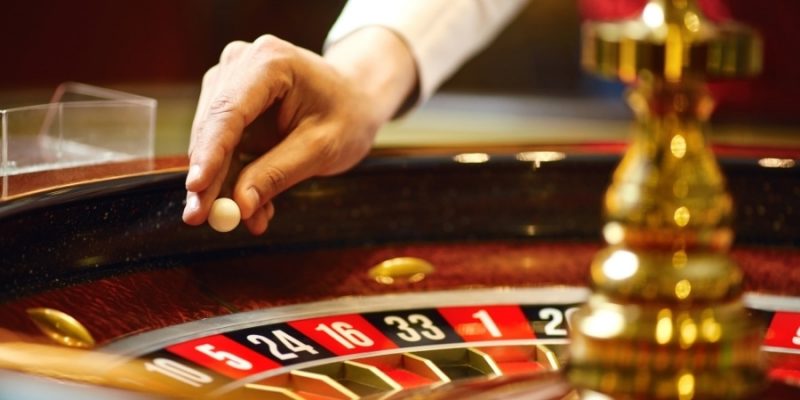 Các Trò Chơi Casino Phổ Biến Như Roulette và Baccarat